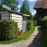 Refugio Del *