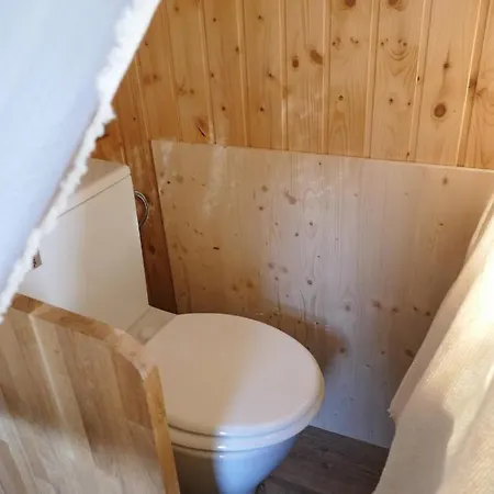Refugio Del 캠프장 제키르헨 암 발레르제